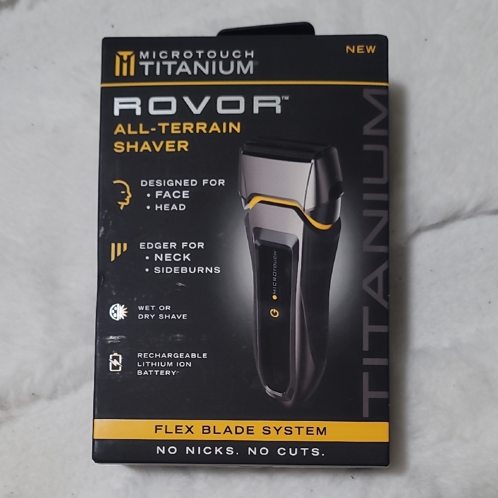 Microtouch Titaniun Black and Yellow Electric Shaver for Precision Grooming